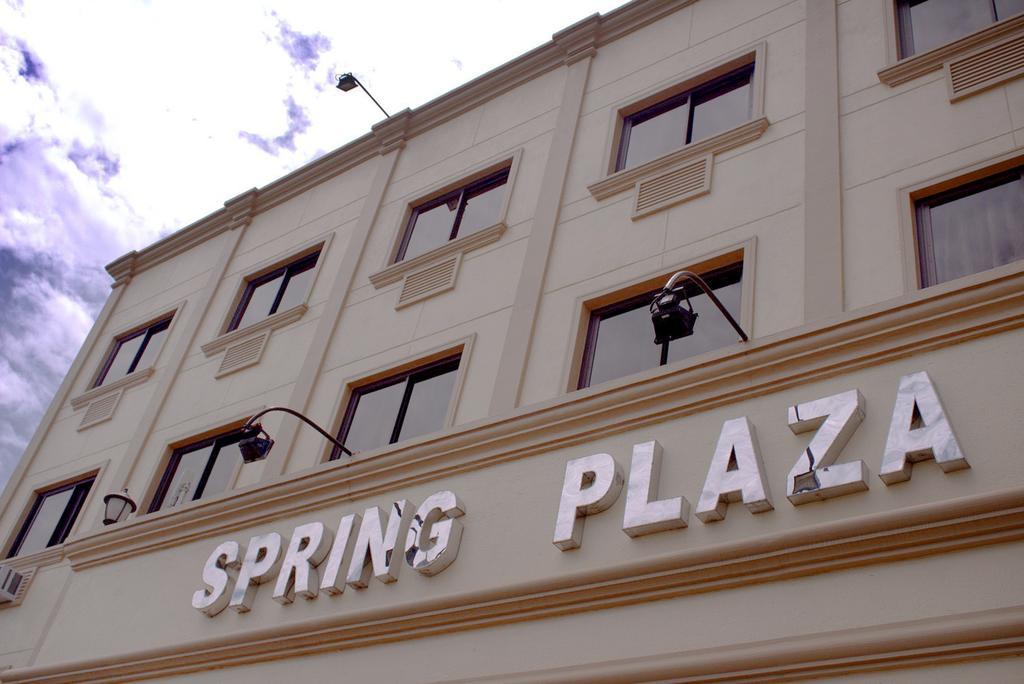 Spring Plaza Hotel Dasmarinas Exterior foto